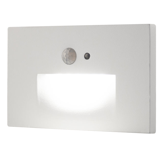Bazz Integrated LED Recessed Step Light - White Trim - Vertical/Horizontal- 4 3/4-in L x 3-in H-